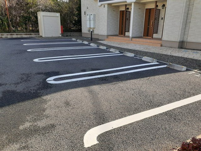 【駐車場】 | メゾン・ド・クレインＡ | 駐車場があります