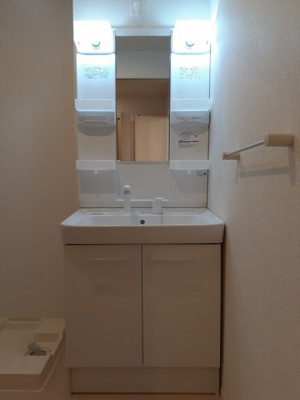 【洗面所】 | メゾン・ド・クレインＡ | 脱衣スペースもあります