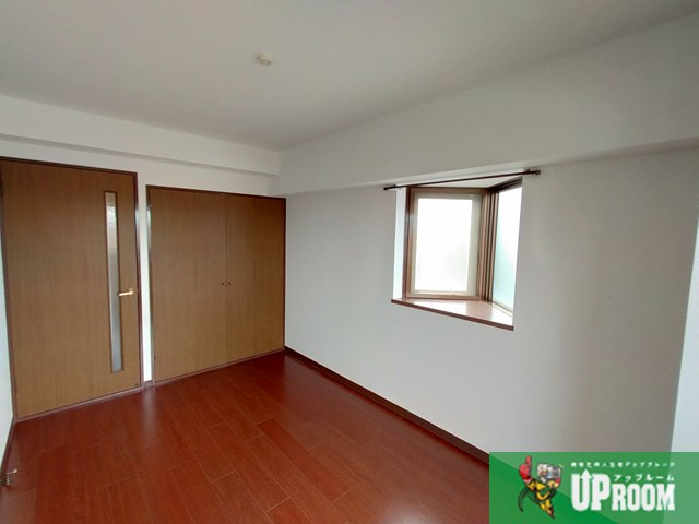 ソレアード千代鶴の洋室