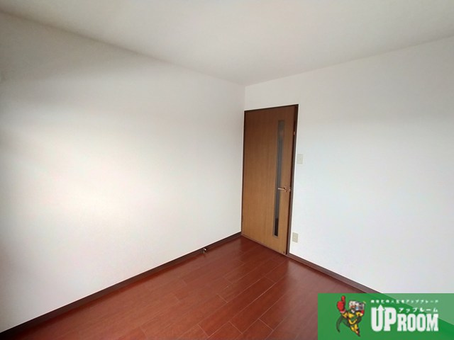 ソレアード千代鶴の洋室