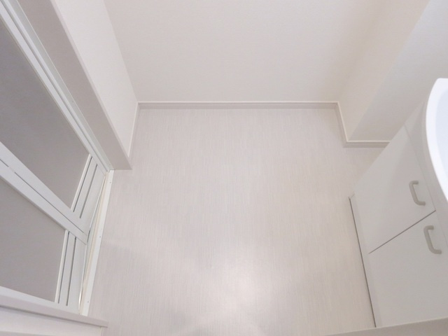 リブリ・ＰＲＯＶＩＮＳＣＩＡの洗面所|脱衣スペースです(^^♪