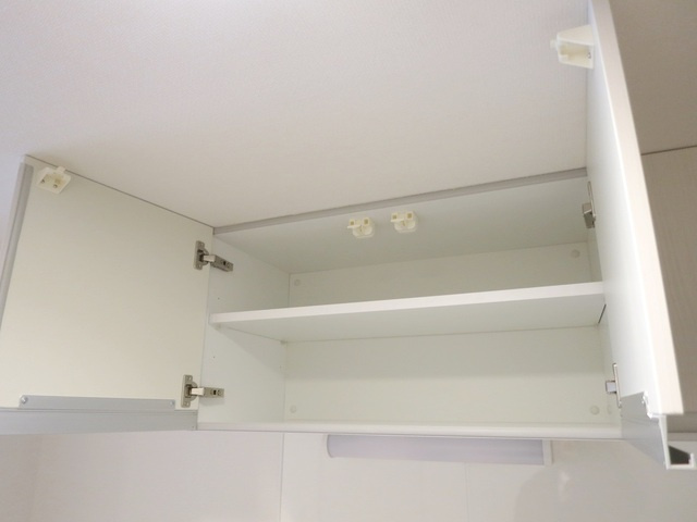 リブリ・ＰＲＯＶＩＮＳＣＩＡの収納|キッチン上部の収納せす(^^♪