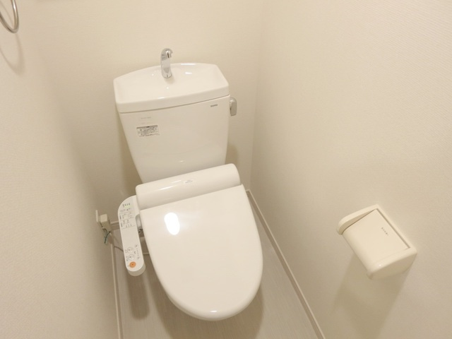 リブリ・ＰＲＯＶＩＮＳＣＩＡのトイレ|ウォシュレットです(^^♪