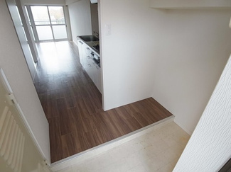 【玄関】 | 湊川センタービルB棟 | 間口の広い玄関スペース