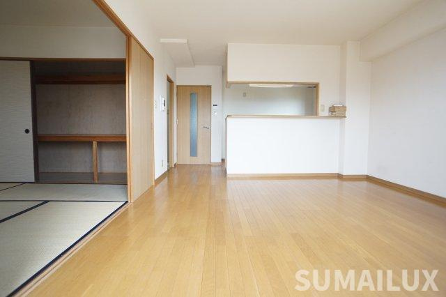 インフィニティ田迎の居間・リビング