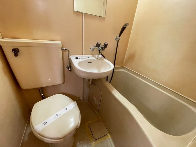 パルセ藍染のトイレ|写真は別のお部屋になります。