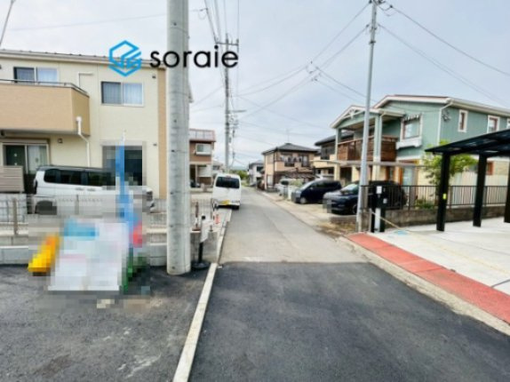 入間小谷田22期　新築戸建て　ハートフルタウンの前面道路含む現地写真|令和8年4月24日撮影。