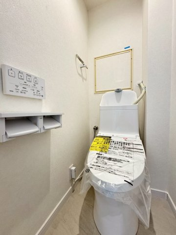 レックスタウン新高弐号館のトイレ|温水洗浄便座付きトイレ。