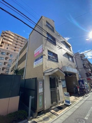パーク・サイド関のエントランス