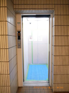 【その他共用部分】 | 勿論エレベーターが備え付けられています。
