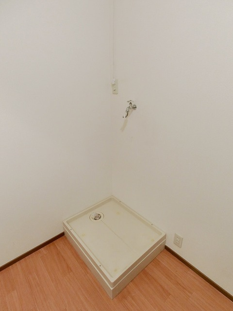 メゾンドルチェの居間・リビング|★室内洗濯機置き場★