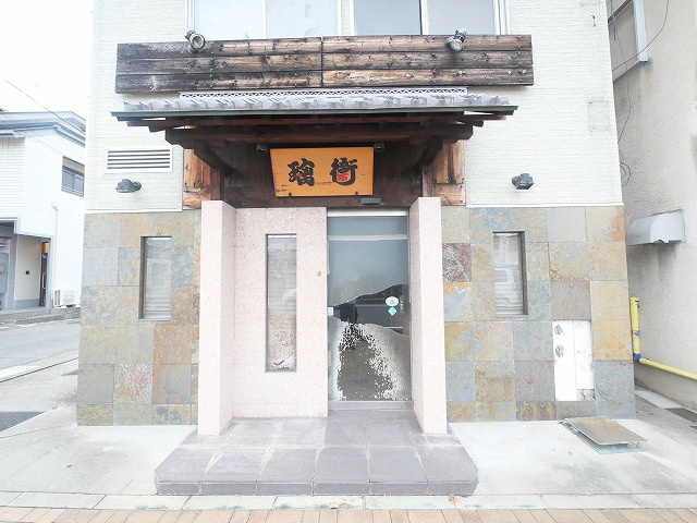 三条添川町店舗の外観
