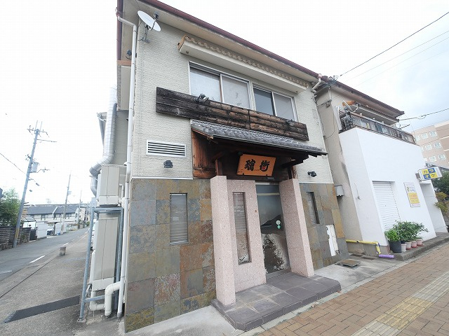 三条添川町店舗の外観