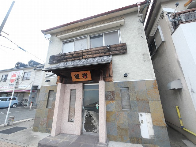 三条添川町店舗の外観