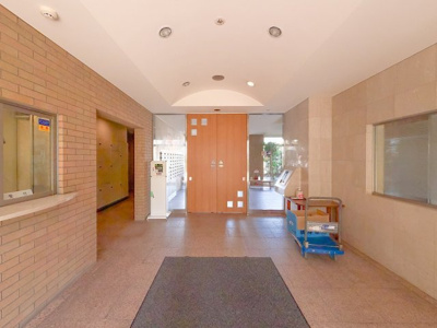 【エントランス】 | ジェイパーク文京白山 | 落ち着いたエントランスホールです