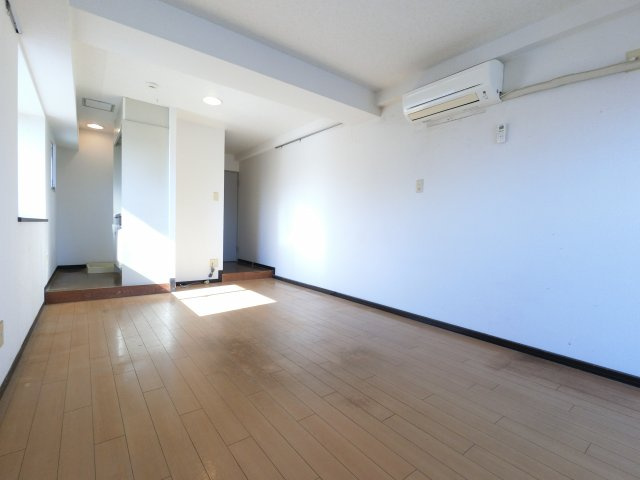 【居間・リビング】