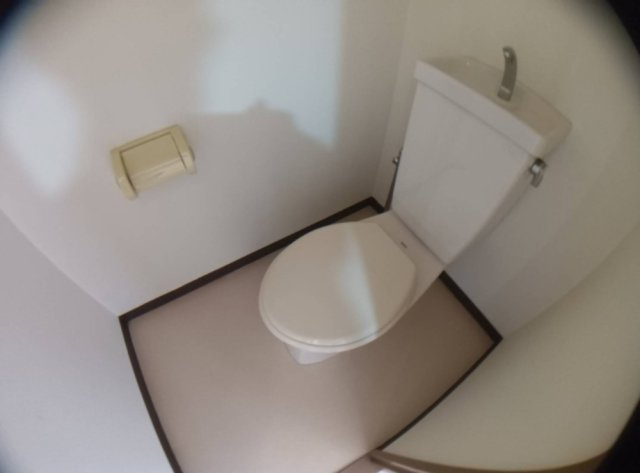 清潔感のあるトイレです