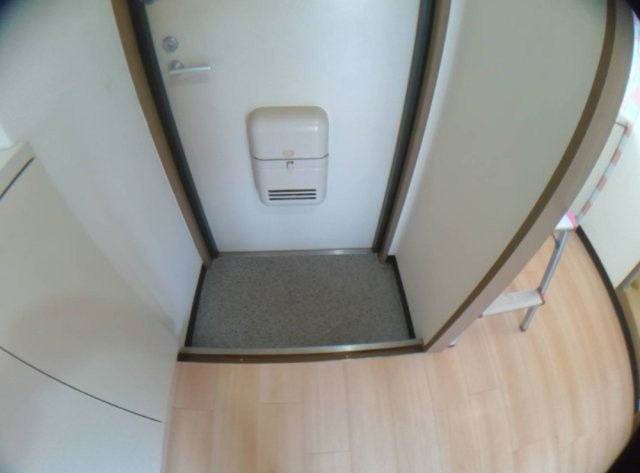 明るい玄関です