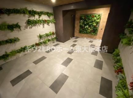 シャテーニュ上本町のロビー