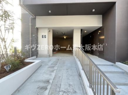 シャテーニュ上本町のロビー