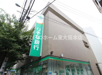 シャテーニュ上本町の周辺
