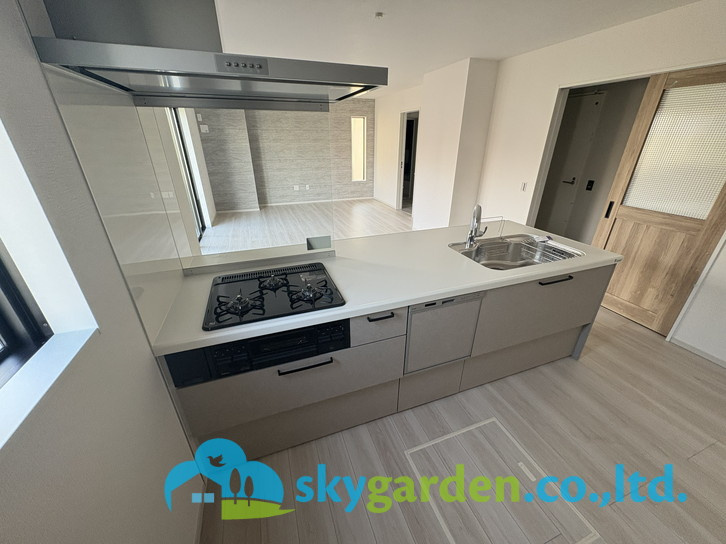 藤沢市片瀬6期　新築戸建　全2棟2号棟のキッチン|使いやすいキッチンです