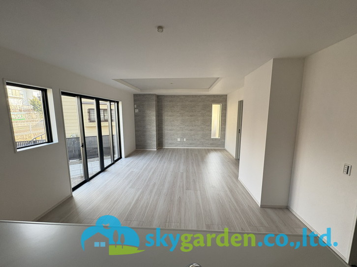 藤沢市片瀬6期　新築戸建　全2棟2号棟の居間・リビング