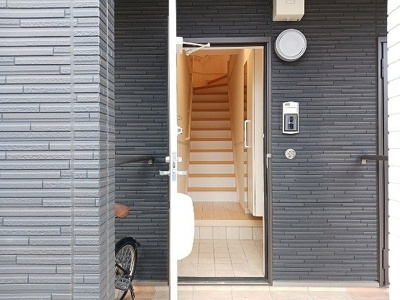 【玄関】 | ベーネ・ファミリア