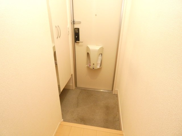 モンボヌールの玄関