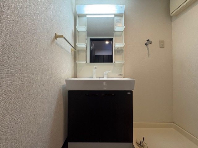 スカイヴィレッジ城南A棟の洗面所|※同タイプの部屋写真です