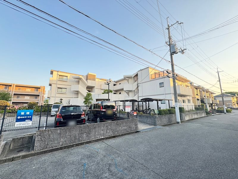 メゾンイワサカ