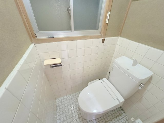 俵口町大久保借家のトイレ