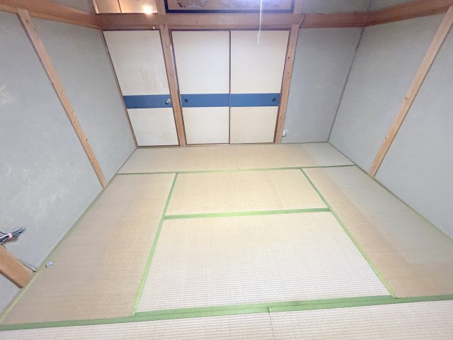 俵口町大久保借家の和室