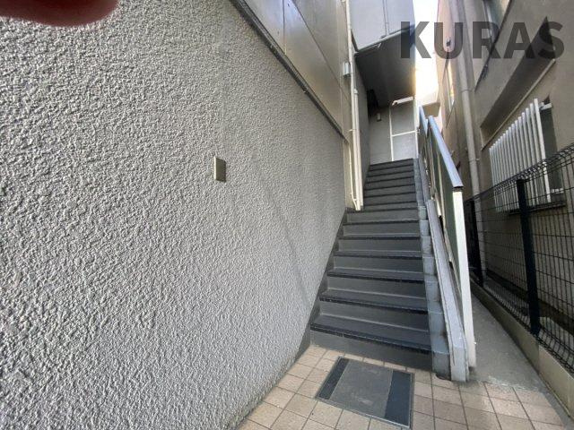 ダンディライオン東灘のエントランス