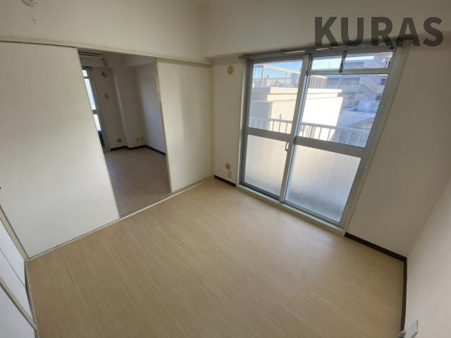 ダンディライオン東灘の居間・リビング