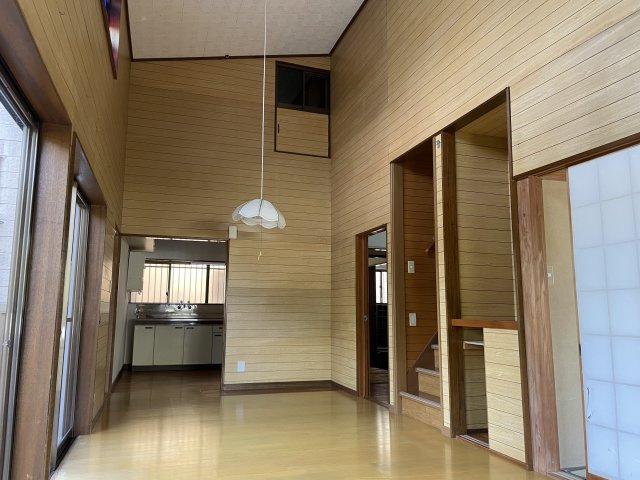 松ヶ谷ロ2754中古戸建の居間・リビング