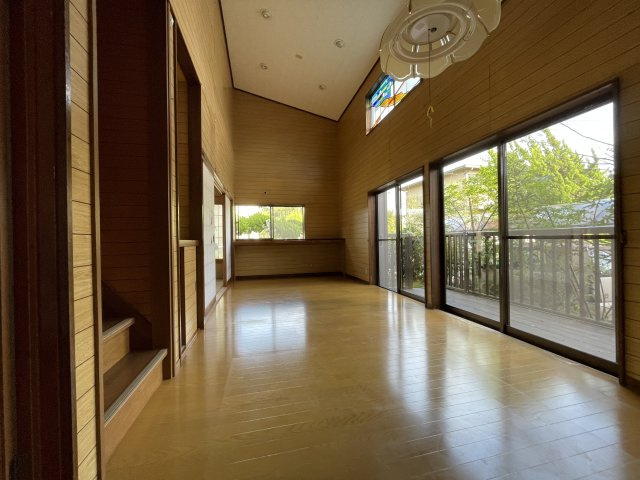 松ヶ谷ロ2754中古戸建の居間・リビング