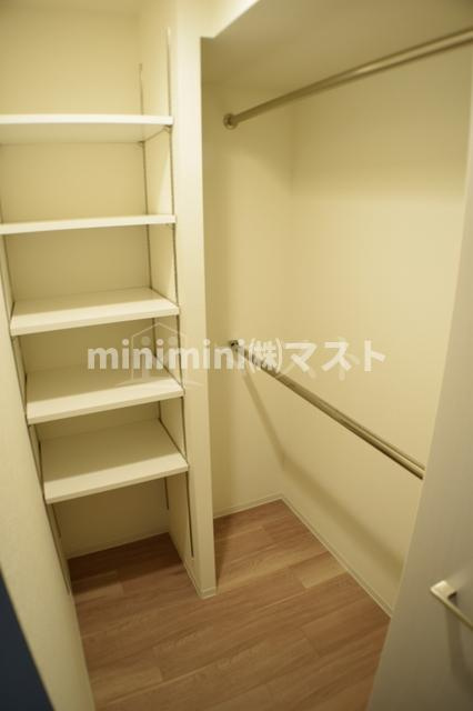 大阪市西区阿波座１丁目の賃貸マンションの収納