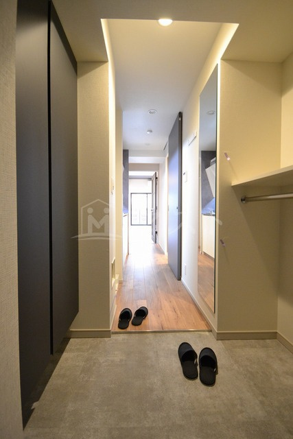 大阪市西区北堀江１丁目の賃貸マンションの玄関