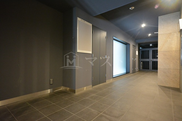 大阪市西区新町４丁目の賃貸マンションの外観