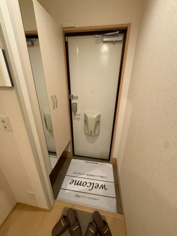 ファミーユA棟の玄関