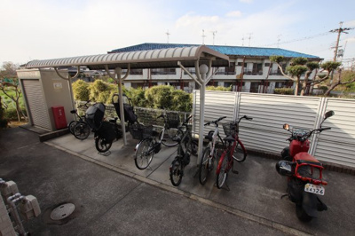 【その他共用部分】 | プラシードアロッジオ | 駐輪場