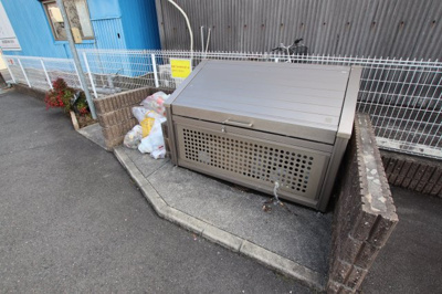 【その他共用部分】 | プラシードアロッジオ | 敷地内ゴミ捨場