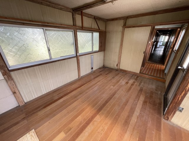 南今泉4881戸建ての洋室