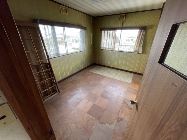 南今泉4881戸建ての洋室