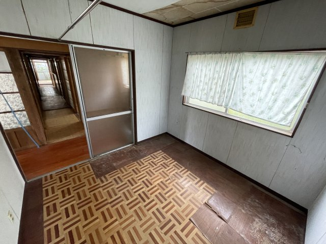 南今泉4881戸建ての洋室