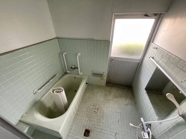 南今泉4881戸建ての浴室