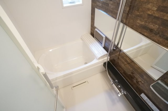 East Villa 逆瀬川の浴室