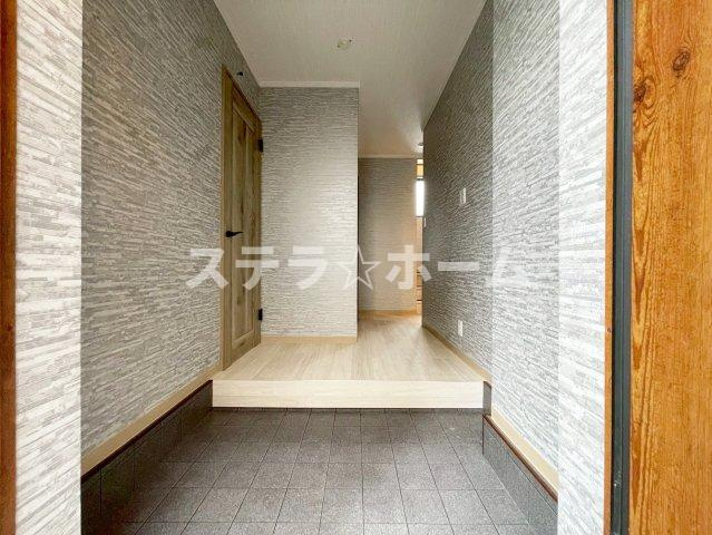 大道南1 中古戸建の玄関|明るい玄関です