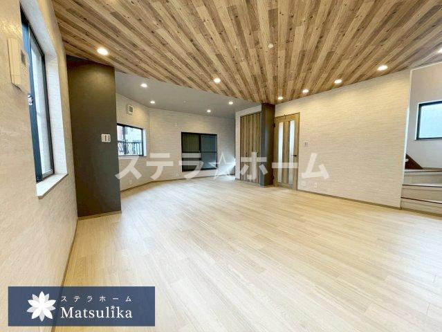 大道南1 中古戸建の居間・リビング|ゆったりとした居間です